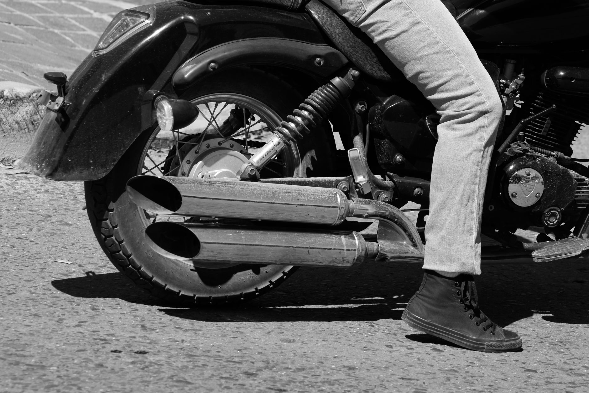 Échappement : homologué ou piste, ce que dit la loi